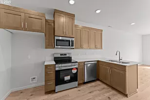 3577 SW 209th Ave, Hillsboro, OR 97123 - Photo 9