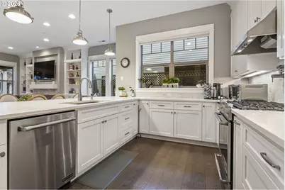 4051 NW 76th Ave #110, Camas, WA 98607 - Photo 13