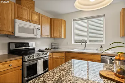 9700 NE 26th Pl, Vancouver, WA 98665 - Photo 7
