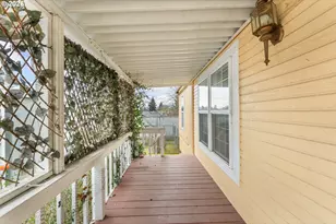 111 River Ridge Ave, Roseburg, OR 97471 - Photo 23