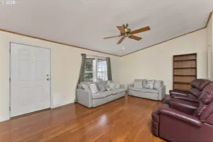 111 River Ridge Ave, Roseburg, OR 97471 - Photo 3