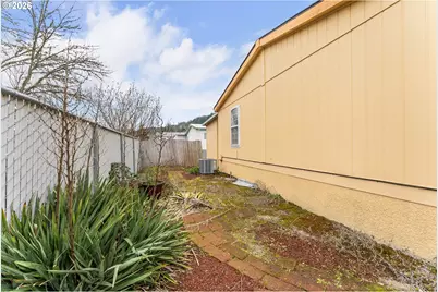 111 River Ridge Ave, Roseburg, OR 97471 - Photo 27