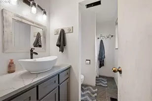 1532 E Chamberlain Ave, Cottage Grove, OR 97424 - Photo 23