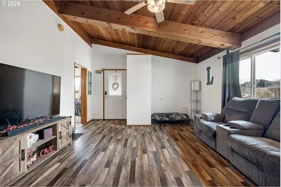 1532 E Chamberlain Ave, Cottage Grove, OR 97424 - Photo 11