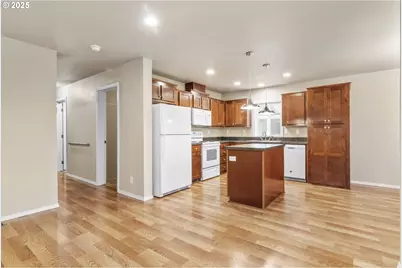 2980 NE Division St #27, Gresham, OR 97030 - Photo 17