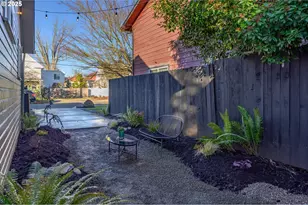 326 NE 8th St, McMinnville, OR 97128 - Photo 41