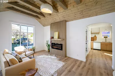 326 NE 8th St, McMinnville, OR 97128 - Photo 15