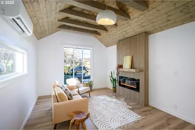 326 NE 8th St, McMinnville, OR 97128 - Photo 13