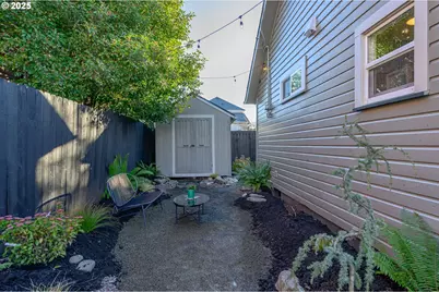 326 NE 8th St, McMinnville, OR 97128 - Photo 37