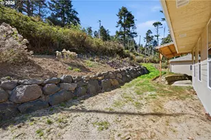 32650 Circle Dr, Pacific City, OR 97135 - Photo 37