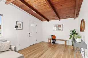 9025 N Clarendon Ave, Portland, OR 97203 - Photo 5