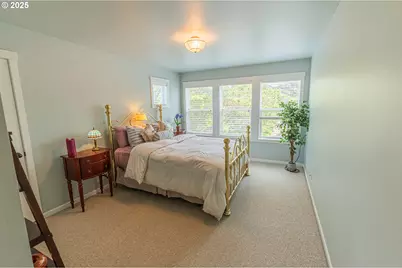 319 Kinnikinnick Way, Depoe Bay, OR 97341 - Photo 17