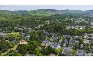 319 Kinnikinnick Way, Depoe Bay, OR 97341 - Photo 43