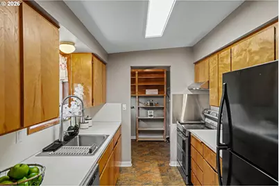 1227 SW Oregon Ave, Dallas, OR 97338 - Photo 17