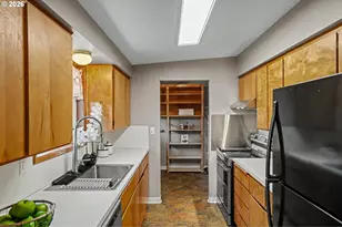1227 SW Oregon Ave, Dallas, OR 97338 - Photo 17