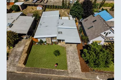 1227 SW Oregon Ave, Dallas, OR 97338 - Photo 5