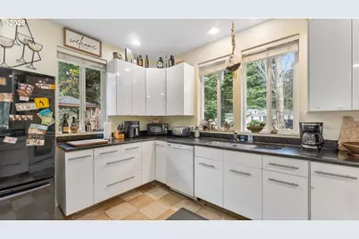 56100 Spring Creek Rd, Bandon, OR 97411 - Photo 15