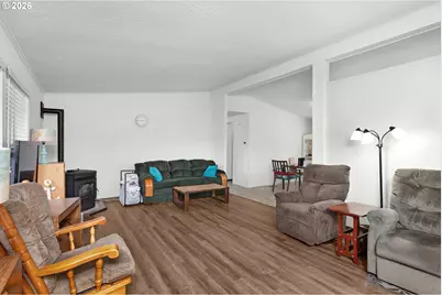 583 Suncrest St, Myrtle Creek, OR 97457 - Photo 7