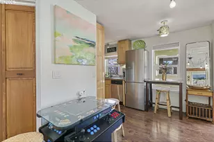 376 N Tomahawk Island Dr, Portland, OR 97217 - Photo 11