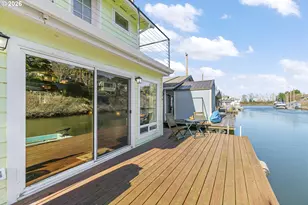 376 N Tomahawk Island Dr, Portland, OR 97217 - Photo 45