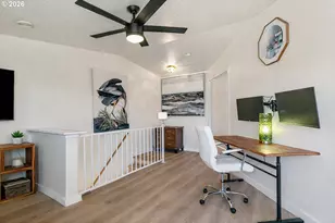 376 N Tomahawk Island Dr, Portland, OR 97217 - Photo 23