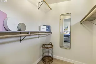 376 N Tomahawk Island Dr, Portland, OR 97217 - Photo 29