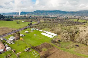 4359 Canyonville-Riddle Rd, Riddle, OR 97469 - Photo 29