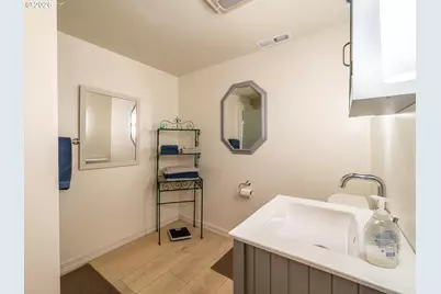 1174 Juniper Ave, Coos Bay, OR 97420 - Photo 37