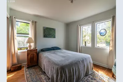 1174 Juniper Ave, Coos Bay, OR 97420 - Photo 25
