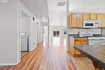 583 SE Ponderosa Dr, Madras, OR 97741 - Photo 11