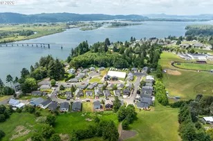 90 Glen Gate Loop, Cathlamet, WA 98612 - Photo 39