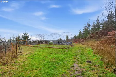 32400 NE Clearwater Dr, Yacolt, WA 98675 - Photo 25