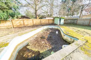 710 Binshadler St, Lebanon, OR 97355 - Photo 23