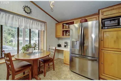 3921 E Fourth Plain Blvd #13, Vancouver, WA 98661 - Photo 7
