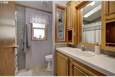3921 E Fourth Plain Blvd #13, Vancouver, WA 98661 - Photo 17