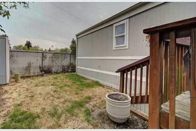 3921 E Fourth Plain Blvd #13, Vancouver, WA 98661 - Photo 25