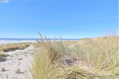122 NW Oceania Dr, Waldport, OR 97394 - Photo 43