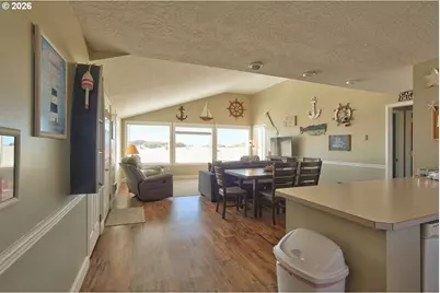 122 NW Oceania Dr, Waldport, OR 97394 - Photo 13