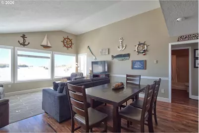 122 NW Oceania Dr, Waldport, OR 97394 - Photo 15