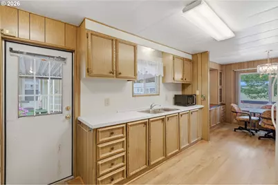 2902 E 2nd St #101, Newberg, OR 97132 - Photo 9