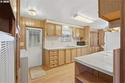 2902 E 2nd St #101, Newberg, OR 97132 - Photo 11