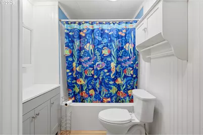 2902 E 2nd St #101, Newberg, OR 97132 - Photo 29