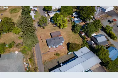 1825 Roseburg Rd, Myrtle Point, OR 97458 - Photo 27