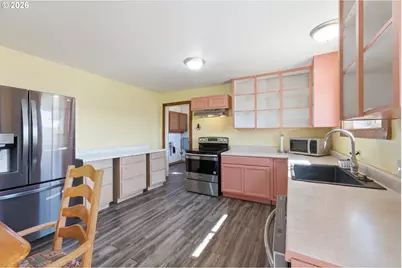 1825 Roseburg Rd, Myrtle Point, OR 97458 - Photo 9