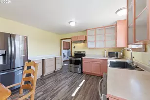 1825 Roseburg Rd, Myrtle Point, OR 97458 - Photo 9