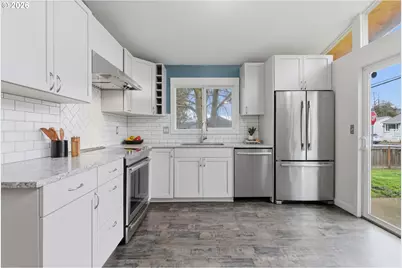 505 E Gloucester St, Gladstone, OR 97027 - Photo 17