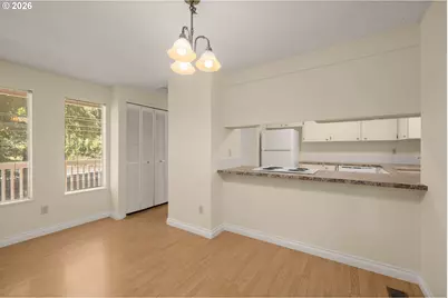 9520 SW 8th Ave, Portland, OR 97219 - Photo 15