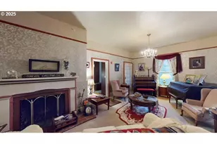 706 W Steuben, Bingen, WA 98605 - Photo 3