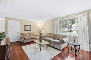 10276 SE Long St, Portland, OR 97266 - Photo 11