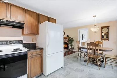 10276 SE Long St, Portland, OR 97266 - Photo 21